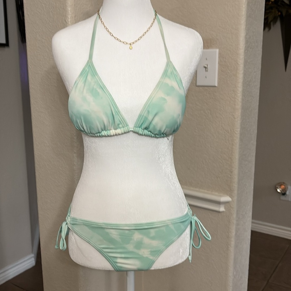 Reef green tie dyed triangle string bikini set Size M
